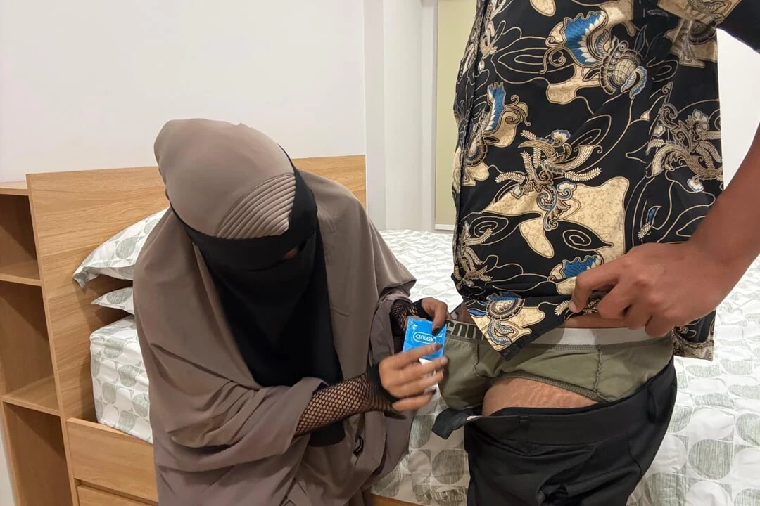 A Woman Who Wears A Condom Is Afraid Of Getting Pregnant