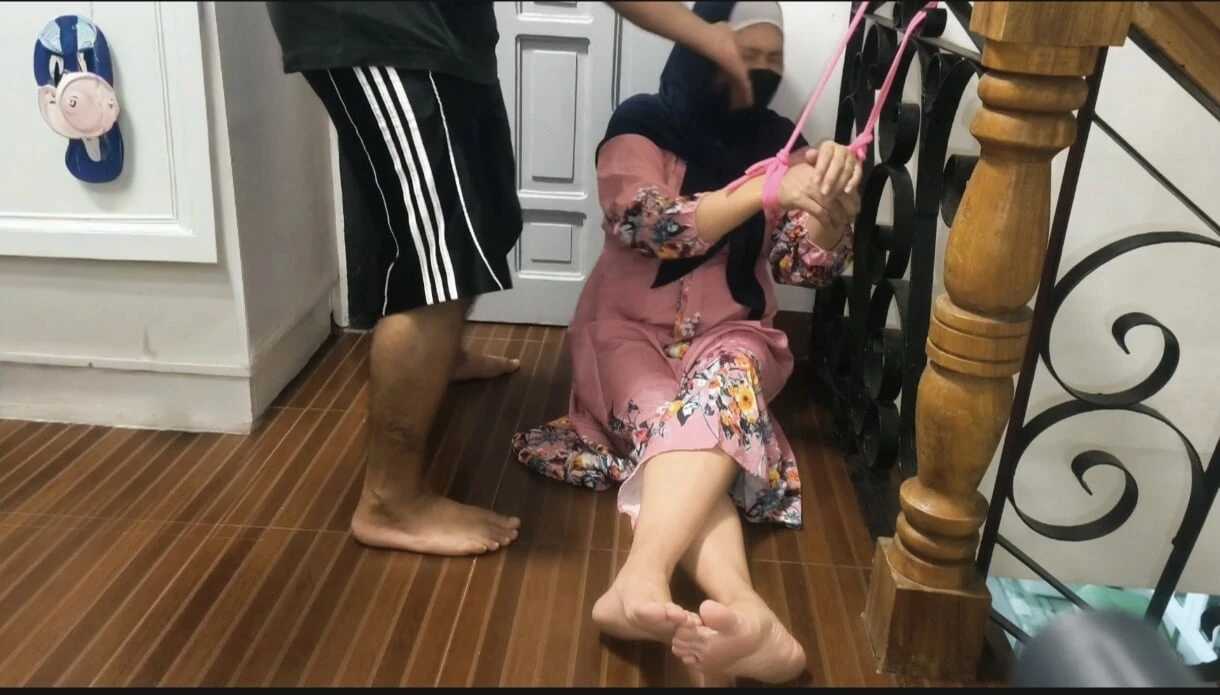 Indo Bokep Muslim Ketahuan Lagi Ask Ngentot Binor Udah May Crott Malay Suaminya Keburu Pulang