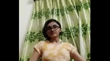 Desi Hot Bos Yang Menggoda