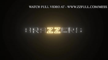 Gadis Tiri Montok Menggoda, Desiree Dulce Di Brazzers – Tonton Adegan Panasnya Di Zzfull.com/mess