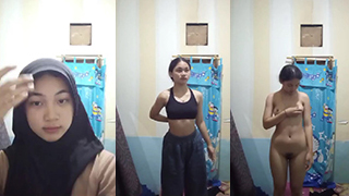Dina, Abg Sma Yang Suka Mengocok Memeknya Sendiri