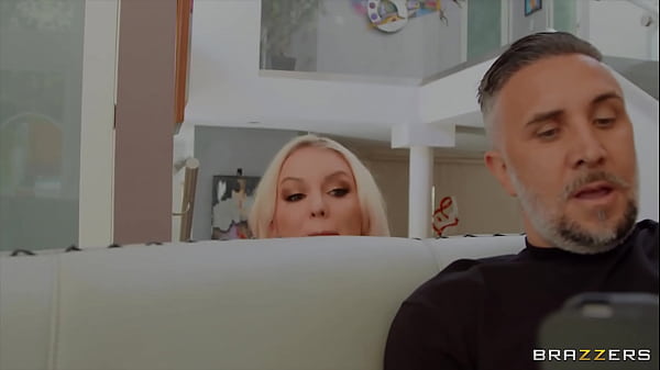 Pamer Pantat Telanjang Untuk Adegan Panas Di Layar Lebar / Brazzers / Unduh Lengkap Di Https://zzfull.com/scree