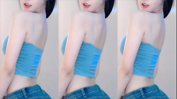 Cô Gái Trung Quốc Uốn éo Quyến Rũ Khiến Các Anh Phát Cuồng