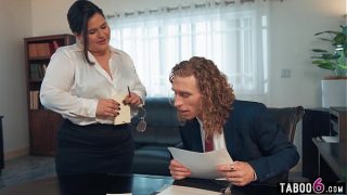 Dua Wanita Bbw Seksi Di Kantor, Sarah Arabic Dan Karla Lane, Bergantian Melayani Kontol Bos