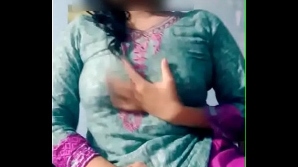 Gadis India Yang Tak Puas Memuaskan Dirinya Di Webcam! Cewek Desi Super Hot Pamer Payudara Besar
