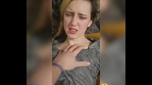 Kakak Tiri Takut-takut Mau Menelan Kontol Gede Abangnya #1