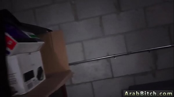 Remaja Arab Casting Pertama Kali Di Titik The Booty Drop, 23km Di Luar Markas