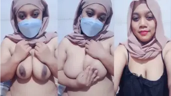 Ameena Berhijab Bugil Meremas Payudara