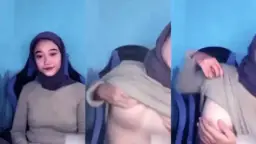 Ukhti Cantik Pamer Uting Di Sesi Live Terakhir Yang Bikin Geli