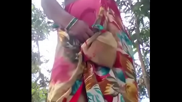 Bhabhi Desi Roshni Pamer Barang Berharga Di Ranjang