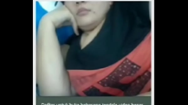 Rena Dj Indonesia Di Camfrog, Bagian 2.1: Aksi Panas Dan Goyangan Menggoda
