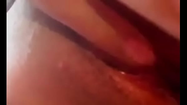 Mi Puta Me Manda Un Video Bien Caliente, Tocándose Y Pidiendo Verga A Gritos