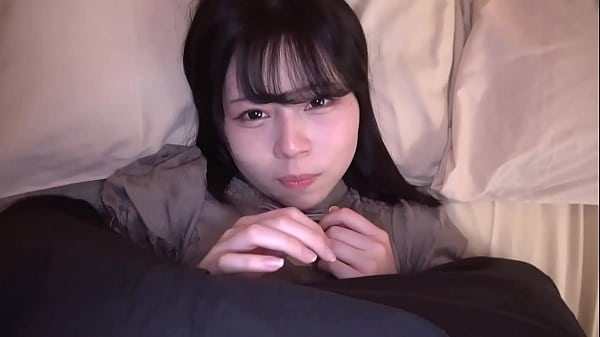 夢と精子を捧げる！巨尻チャイナアイドル志望ちゃんにたっぷり中出し慈善活動！もも(20)