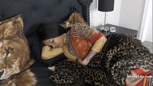 Anak Tiri Tak Bisa Puas, Jadi Ibu Tiri Yang Menggairahkan Yang Memuaskan Nafsu