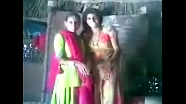 Keseruan Lesbi Desi Yang Menggoda