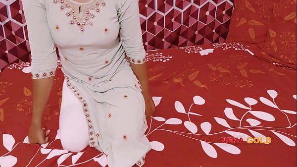 चाची की गर्म बेटी को धंसा-धंसाकर चोदा