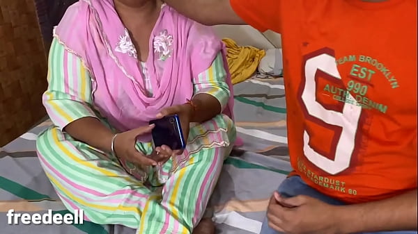 Pati Ke Yaar Ne Biwi Ko Chod Daala