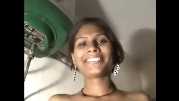 Orang India Sedang Kencing