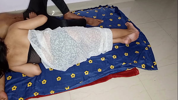 Bibi Yang Nakal Berbagi Ranjang Saat Suaminya Tak Bergairah