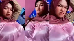 Bela Tobrut Live Sambil Tiduran Bikin Geli