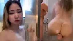 Masturbasi Liar Dengan Dildo Raksasa Yang Menggila