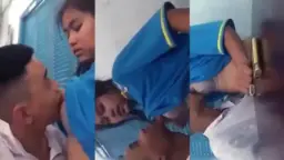 Siswa Smp Mengisap Payudara Di Dalam Kelas