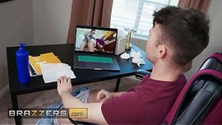 Jauhkan Dirimu Dari Teman Sekamarku Yang Ngentot, Jazz Si Kuda Jantan / Brazzers / Masukkan Kode Xvpromo Di Situs Resmi Untuk Diskon