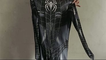 Ngentot Cewek Cosplay Spiderman Hitam Sampai Muncur Deras Berkali-kali Di Dalam Memeknya – Film Panas Indonesia