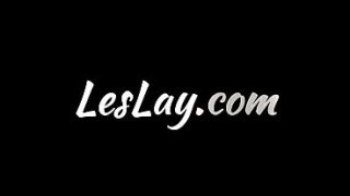 Pijat Panas, Pasangan Lesbian Tergoda Oleh Sentuhan Mesra Terapis