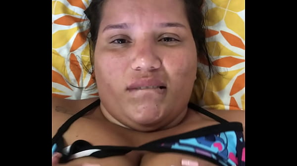 Hijastro Me Folla En Casa Mientras Su Papá Está Ausente
