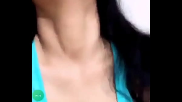 Gadis Desi Yang Menggoda Dengan Lekuk Tubuhnya Yang Mempesona