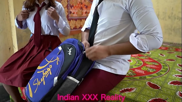Pasangan India Paling Hot Bercinta Dengan Suara Seru Dalam Bahasa Hindi