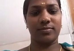 Tamil Aunty Lagi Crot Di Toilet Sambil Cuci Memek Basah Kuyup