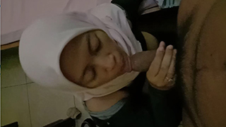 Video Mesum Hijab Indonesia Mengisap Penis Kekasih