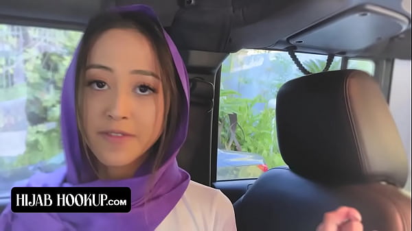 Alexia Anders, Gadis Muslim Nakal, Menyelinapkan Kekasihnya Untuk Kenikmatan Terlarang Dan Ketahuan Ayah