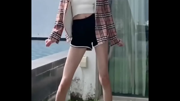 Cewek Cina Seksi, Chen Yi Li, Bikin Makin Pengen Ngerasain.