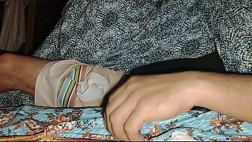 Malam Ini, Stepmom Sialan Bikin Kontol Tegang, Masukin Dua Jari Ke Memek Becek Sampai Crot Keluar Banjir.