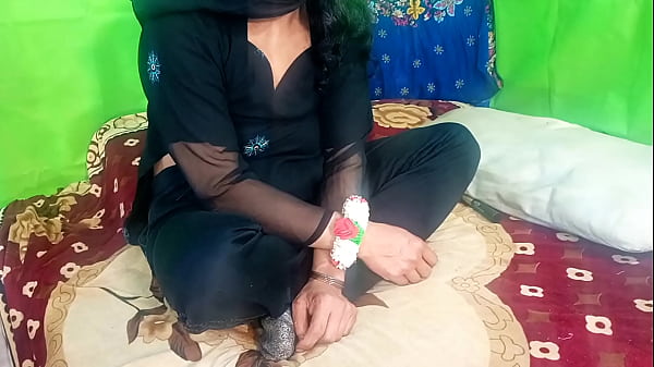 Bhabhi Muslim Berjilbab Hitam Dihardcore Anal Kasar Gaya Anjing Oleh Kontraktor India