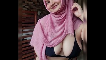 Kompliasi Goyang Pantat Hijabiku Yang Menggoda
