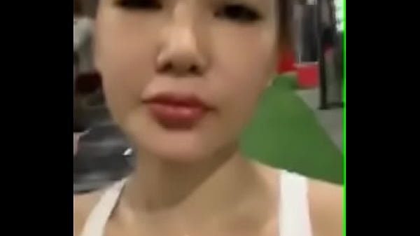 Cô Trang Lagi Live, Pamer Goyang-goyang Bikin Makin Basah, Pengen Dicolek Dari Belakang.
