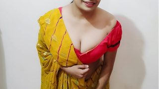 Bhabhi Ketahuan Liatin Adik Ipar Lagi Colmek, Langsung Digocok Pake Kontol Gede Sampe Meraung-raung (audio Hindi)