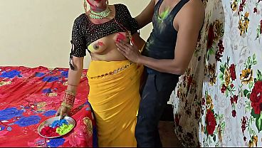 Gila! Dever Bhabhi Basah Kuyup Main Holi, Nge-fuck Keras Sampai Muncrat, Audio Hindi Jelas Bikin Makin Panas!