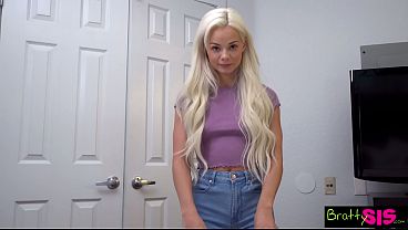 Si Blonde Nakal Elsa Jean: “cepat Serahkan Duitmu, Biar Kuisap Kontolmu Sampai Kering”