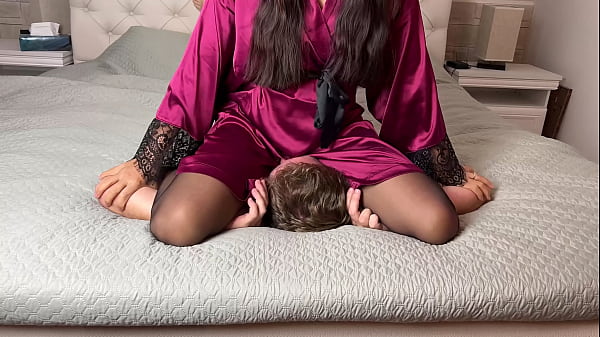 Muka Digebuk Pantat Sambil Ditampar, Cewek Asia Pakai Daster Malem, Mulut Disumpel Panty Basah—naikkan Brutal Di Muka Lo!