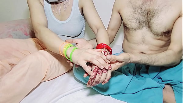 Bhabhi Punjabi Muslim Digoyang Anus, Suami Orang Ngentot Pantat Besar India Posisi Doggy Dengan Audio Hindi