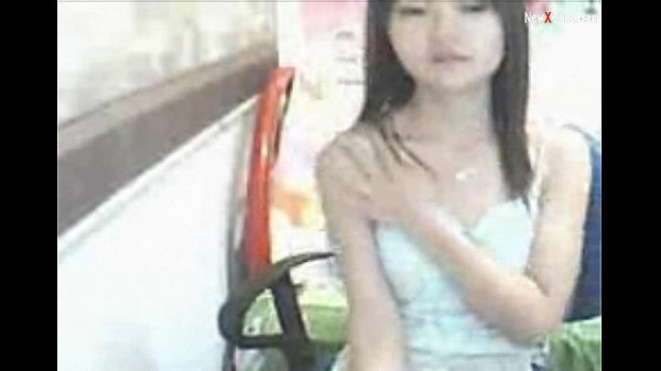 Remaja Tionghoa Seksi Di Webcam