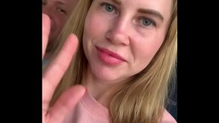 Hampir Ketahuan Mengocok Kontol Suami Di Bus… Tapi Tetap Sampai Keluar