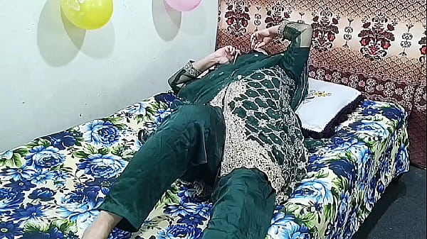 Wanita India Yang Sudah Menikah Memanggil Pemuda Untuk Bercinta Kasar Dengan Suara Desi Yang Menggairahkan
