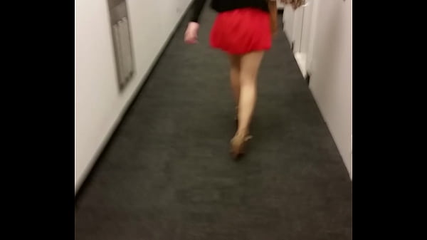 Gadis Asia Menggoda Dengan Rok Mini Yang Menggairahkan Bagian 2