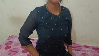 Adek Tiri Ngebulat Kontol Di Memek Kakak Tiri Sampe Crot Di Film Desi